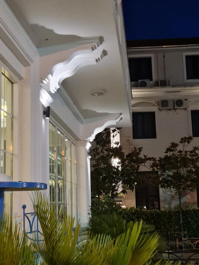 Univers Resort 爱尔巴桑 外观 照片