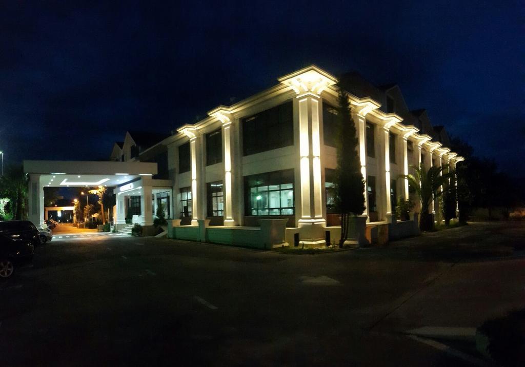 Univers Resort 爱尔巴桑 外观 照片