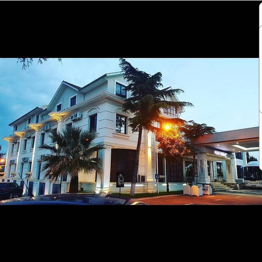 Univers Resort 爱尔巴桑 外观 照片
